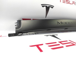 Накладка дверного проема, ориг. номер 1060093-98-D, 1058419-00, 1062517-00, Tesla Model X 2015-2021