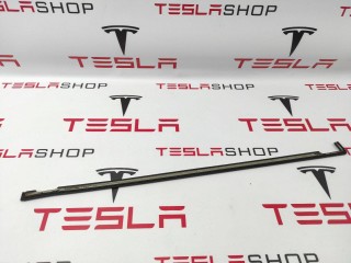 Уплотнитель подъемной задней двери, ориг. номер 1069010-00-C, 1069010-00-B, Tesla Model X 2015-2021