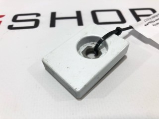 Усилитель петли крепления крышки багажника левый, ориг. номер 103165-00-A, Tesla Model X 2015-2021