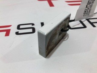 Усилитель петли крепления крышки багажника левый, ориг. номер 103165-00-A, Tesla Model X 2015-2021