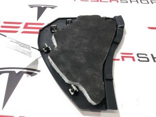 Накладка боковая торпеды, ориг. номер 1043541-00-D, Tesla Model X 2015-2021