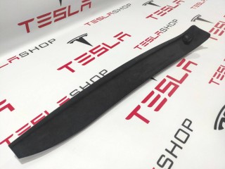 Накладка декоративная стойки A (магнит), ориг. номер 1050294-06-H, Tesla Model X 2015-2021