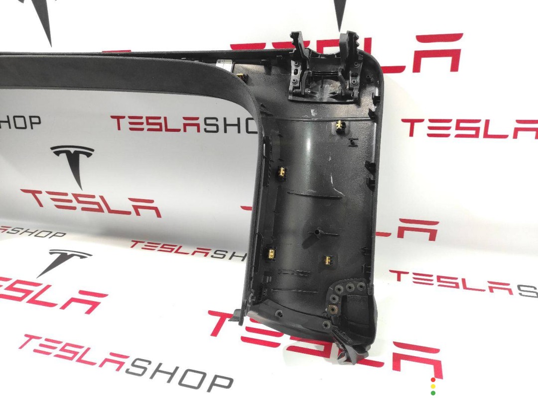 Накладка стекла, подъемной задней двери Tesla Model X 2015-2021, 1051554-06-J, фото 4