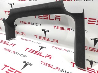 Накладка стекла, подъемной задней двери, ориг. номер 1052333-06-G, Tesla Model X 2015-2021