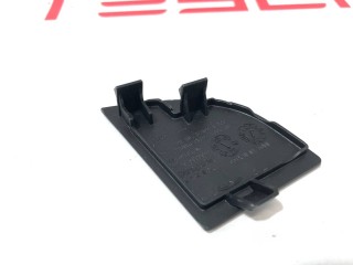 Заглушка обшивки (карты) двери, ориг. номер 1566036-00-A, Tesla Model X рест 2021-2026