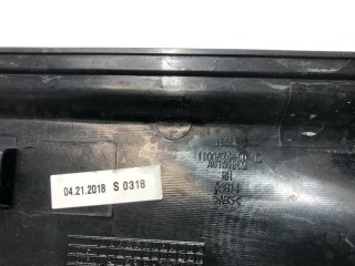 Накладка декоративная основания сидений 1-го ряда, ориг. номер 1100674-00-D, Tesla Model X 2015-2021