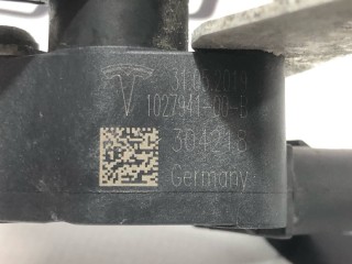прочая запчасть, ориг. номер 1027941-00-A, 6006516-00-A, Tesla Model X 2015-2021