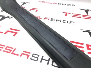 Накладка дверного порога, ориг. номер 1035985-00-G, 1496499-00-A, Tesla Model X 2015-2021