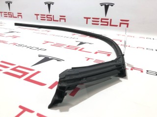 Уплотнитель проема дверного, ориг. номер 1032147-00-C, Tesla Model X 2015-2021