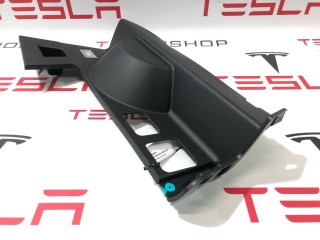 Накладка центральной панели, ориг. номер 1035563-00-C, 1054822-00-A, Tesla Model X 2015-2021