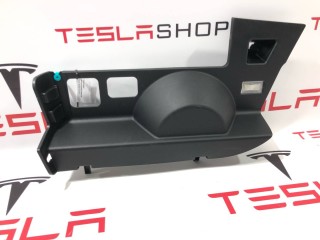 Накладка центральной панели, ориг. номер 1035563-00-C, 1054822-00-A, Tesla Model X 2015-2021