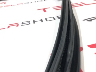 Уплотнитель проема дверного, ориг. номер 1459235-00-E, 1032117-00-D, Tesla Model X 2015-2021