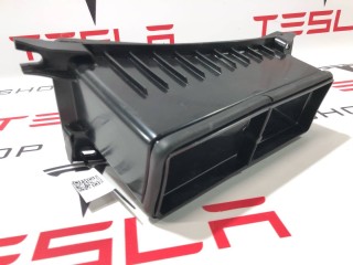 прочая запчасть, ориг. номер 1046211-00-D, Tesla Model X 2015-2021