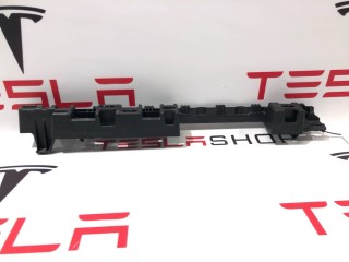 прочая запчасть, ориг. номер 1053726-00-B, Tesla Model X 2015-2021