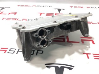 Джаншен бокс передний, ориг. номер 1049678-00-H, Tesla Model X 2015-2021