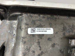 Джаншен бокс передний, ориг. номер 1049678-00-H, Tesla Model X 2015-2021