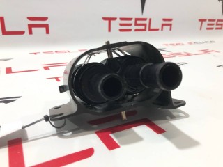 прочая запчасть, ориг. номер 1003117-00-H, Tesla Model S 2012-2016