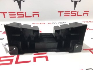 Кронштейн напольный 2-го ряда сидений, ориг. номер 1132784-00-A, Tesla Model X 2015-2021