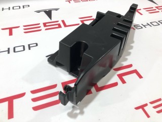 Кронштейн напольный 2-го ряда сидений, ориг. номер 1132786-00-A, Tesla Model X 2015-2021