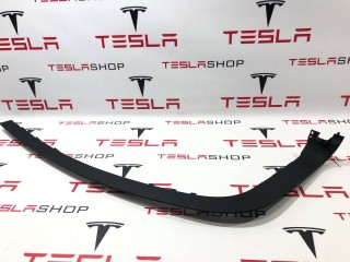 Накладка проема подъемной задней двери, ориг. номер 1105123-00-E, Tesla Model X 2015-2021