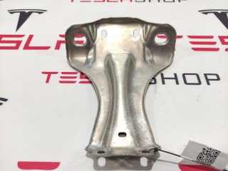 Кронштейн крепления стеклоочистителя, ориг. номер 1046405-00-E, Tesla Model X 2015-2021