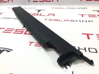 Накладка проема подъемной задней двери, ориг. номер 1105132-00-E, Tesla Model X 2015-2021