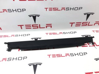 Накладка проема подъемной задней двери, ориг. номер 1105132-00-E, Tesla Model X 2015-2021