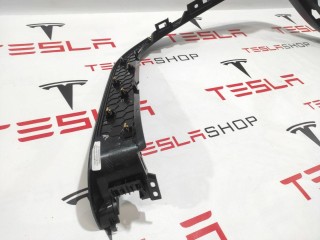 прочая запчасть, ориг. номер 1105129-00-E, Tesla Model X 2015-2021