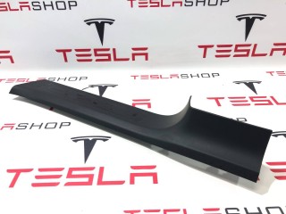 Накладка дверного порога, ориг. номер 1626484-00-A, 1626479-00-C, Tesla Model X рест 2021-2026