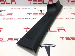 Накладка дверного порога, ориг. номер 1626484-00-A, 1626479-00-C, Tesla Model X рест 2021-2026