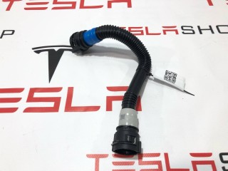 Шланги охлаждающей жидкости, ориг. номер 1585723-00-C, Tesla Model X рест 2021-2026
