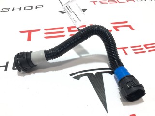 Шланги охлаждающей жидкости, ориг. номер 1585723-00-C, Tesla Model X рест 2021-2026