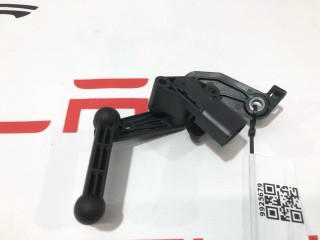 Датчик уровня пневмоподвески, ориг. номер 1420945-00-C, 1420946-00-B, Tesla Model X рест 2021-2026