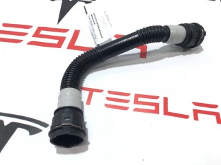 Шланги охлаждающей жидкости, ориг. номер 1585720-00-C, Tesla Model X рест 2021-2026