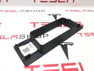 Корпус кронштейна дисплея, ориг. номер 1607456-00-C, 1566010-00-D, Tesla Model X рест 2021-2026