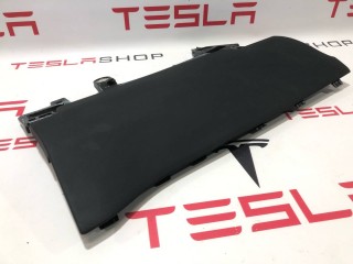 Накладка пластиковая под рулевой колонкой, ориг. номер 1622161-00-E, Tesla Model X рест 2021-2026