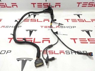 прочая запчасть, ориг. номер 1420782-00-D, Tesla Model S 2012-2016