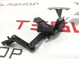 прочая запчасть, ориг. номер 1420975-00-B, 1420976-00-B, 1420972-00-B, Tesla Model S  [2-й рестайлинг] 2021-2026