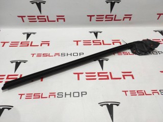 Уплотнитель стекла внутренний двери, ориг. номер 1090495-00-E, Tesla Model 3 2017-2021