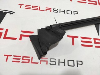 Уплотнитель стекла внутренний двери, ориг. номер 1090495-00-E, Tesla Model 3 2017-2021