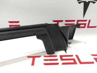 Уплотнитель стекла внутренний двери, ориг. номер 1090503-00-F, Tesla Model 3 2017-2021