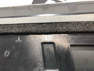 Накладка наружная (стекло) подъемной задней двери, ориг. номер 1095001-00-B, 1041358-00-C, Tesla Model X рест 2021-2026