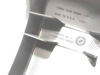 Накладка петли подъемной задней двери, ориг. номер 1047075-00-G, Tesla Model X рест 2021-2026