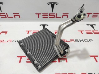 Радиатор (печки) салона, ориг. номер 1688888-00-D, Tesla Model X рест 2021-2026