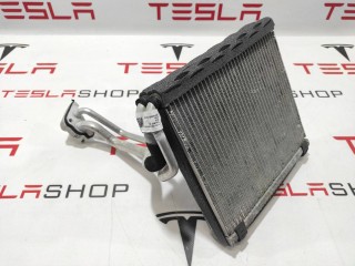 Радиатор (печки) салона, ориг. номер 1688888-00-D, Tesla Model X рест 2021-2026