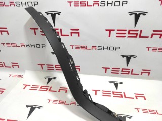 Накладка проема подъемной задней двери, ориг. номер 1105126-00-E, Tesla Model X рест 2021-2026