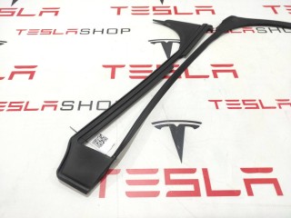 Уплотнитель стойки B наружной, ориг. номер 1521802-00-A, Tesla Model X рест 2021-2026