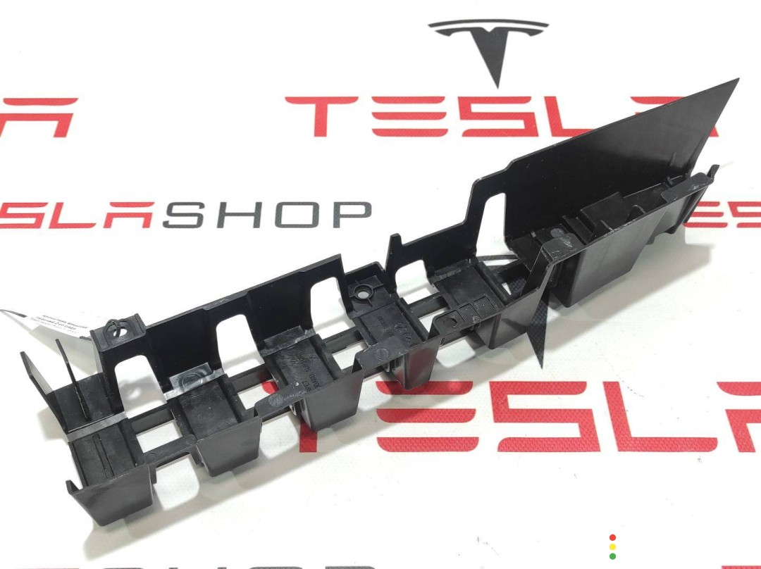 Кронштейн внешний сидений 2-го ряда Tesla Model X рест 2021-2026, 1625433-00-A, фото 2