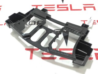 Кронштейн центральной консоли на 2-го ряда, ориг. номер 1626524-00-A, Tesla Model X рест 2021-2026