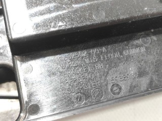 Кронштейн напольный 2-го ряда сидений, ориг. номер 1632502-00-A, Tesla Model X рест 2021-2026